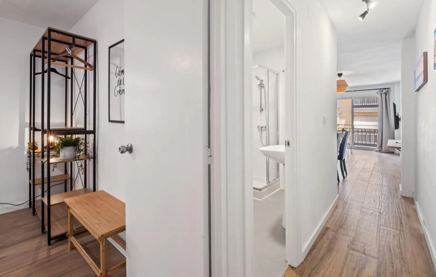 3 Dormitorios, 2 Banos Y Balcon Málaga Apartamento
